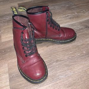 ✨Dr. Martens Cherry Red Boots✨